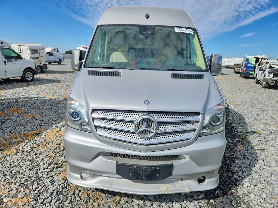 2015 Mercedes-benz VIN WD3PE8CC2F5981992 COPART salvage auction — MINOR DENT/SCRATCHES, Ca - Dis/Dlr/Exp Only Clean Title, sold $34,250 on 2026-07-20 (photo 5)
