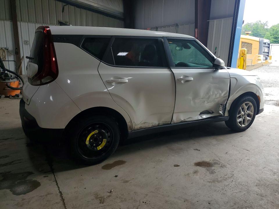 2020 Kia Soul VIN KNDJ23AUXL7717423 COPART salvage auction — SIDE, Fl - Cert Of Title Slvg Rebuildable, sold $2,600 on 2026-07-08 (photo 3)