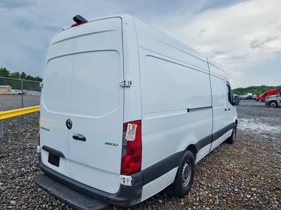 2021 Mercedes-benz VIN W1Y40CHY2MT058074 COPART salvage auction — NORMAL WEAR, Va - Certificate Of Title (P), sold $6,100 on 2026-07-27 (photo 3)