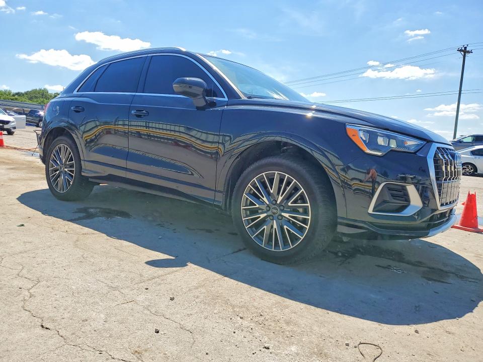 2022 Audi Q3 VIN WA1AUCF32N1041351 COPART salvage auction — SIDE, Tn - Salvage Certificate, sold $12,100 on 2026-07-20 (photo 4)