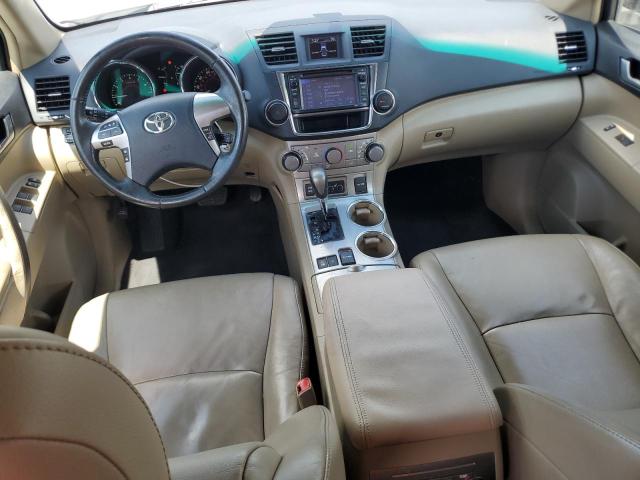 2013 Toyota VIN 5TDBK3EH8DS223103 COPART salvage auction — SIDE, Fl - Cert Of Title Slvg Rebuildable, sold $80 on 2026-07-24 (photo 8)