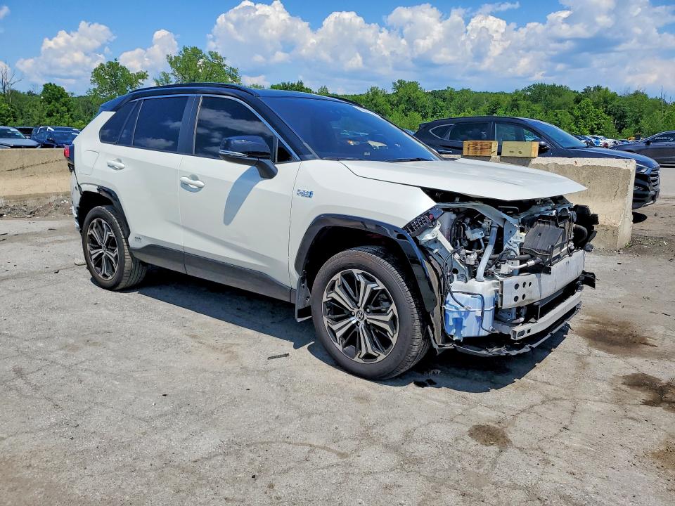 2022 Toyota Rav 4 VIN JTMEB3FV0ND077729 COPART salvage auction — REAR END, NY - MV-907A SALVAGE CERTIFICATE, sold $8,800 on 2026-07-30 (photo 4)