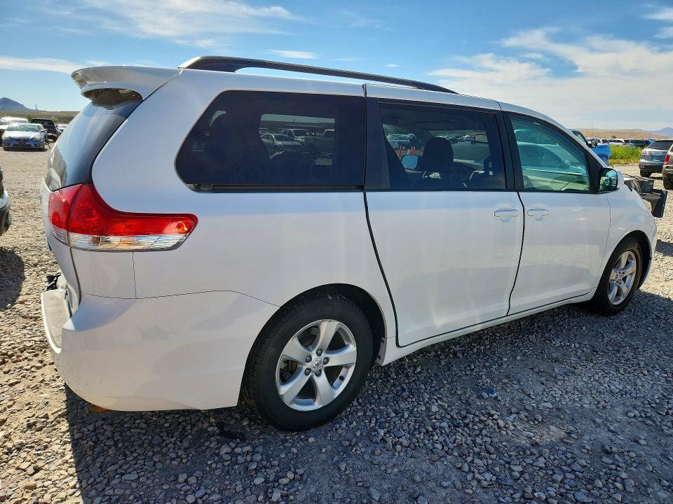 2011 Toyota Sienna VIN 5TDKK3DCXBS086085 COPART salvage auction — FRONT END, Ut - Salvage Certificate, sold $1,150 on 2026-07-24 (photo 3)