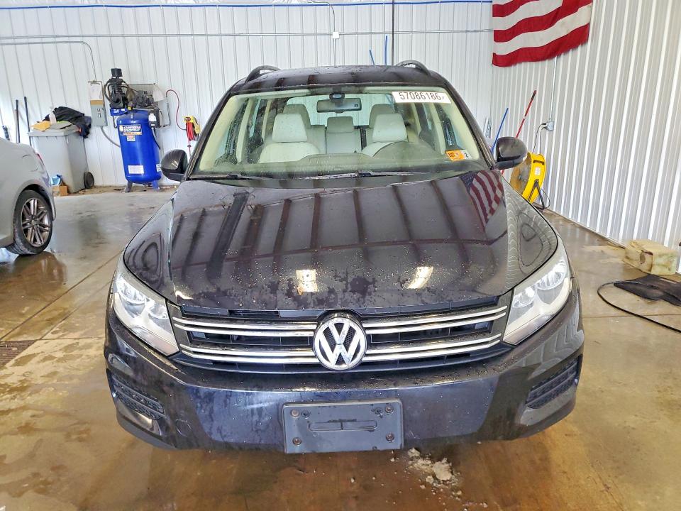 2016 Volkswagen VIN WVGBV7AX7GK000294 COPART salvage auction — MINOR DENT/SCRATCHES, WV - CERTIFICATE OF TITLE (P), sold $2,600 on 2026-07-29 (photo 5)