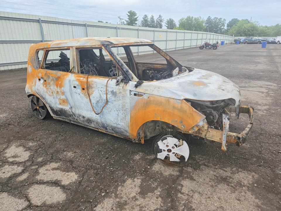 2016 Kia Soul VIN KNDJN2A27G7833751 COPART salvage auction — BURN, PA - CERTIFICATE OF SALVAGE, sold $175 on 2026-07-17 (photo 4)