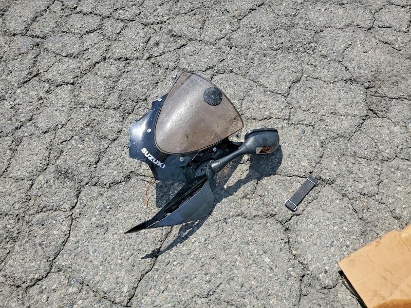 2025 Suzuki Gsx-r750 VIN JS1GR7MA2S7100265 COPART salvage auction — ALL OVER, CA - SALVAGE CERTIFICATE, sold $1,650 on 2026-07-02 (photo 9)
