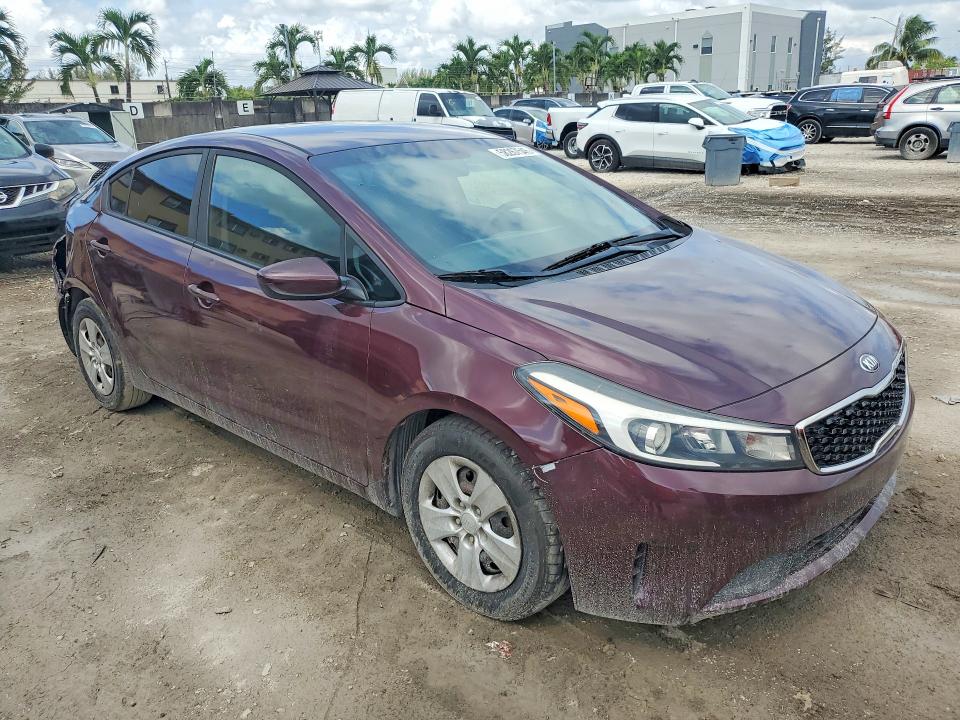 2018 Kia Forte VIN 3KPFK4A71JE196692 COPART salvage auction — SIDE, Fl - Cert Of Title Slvg Rebuildable (P), sold $1,150 on 2026-07-09 (photo 4)