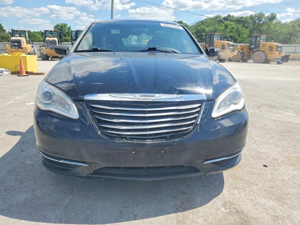 2014 Chrysler 200 VIN 1C3CCBAB6EN122957 COPART salvage auction — FRONT END, Id - Salvage Certificate Of Title, sold $600 on 2026-07-13 (photo 5)