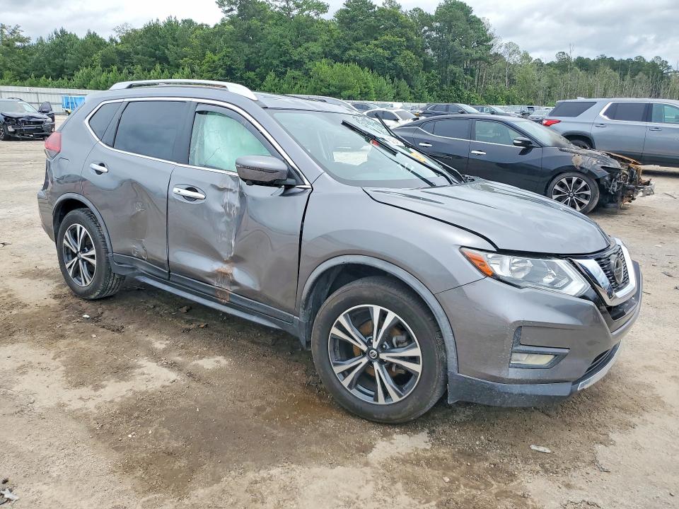 2020 Nissan Rogue VIN JN8AT2MT9LW016800 COPART salvage auction — SIDE, Sc - Cert Of Title-Salvage, sold $1,200 on 2026-07-29 (photo 4)