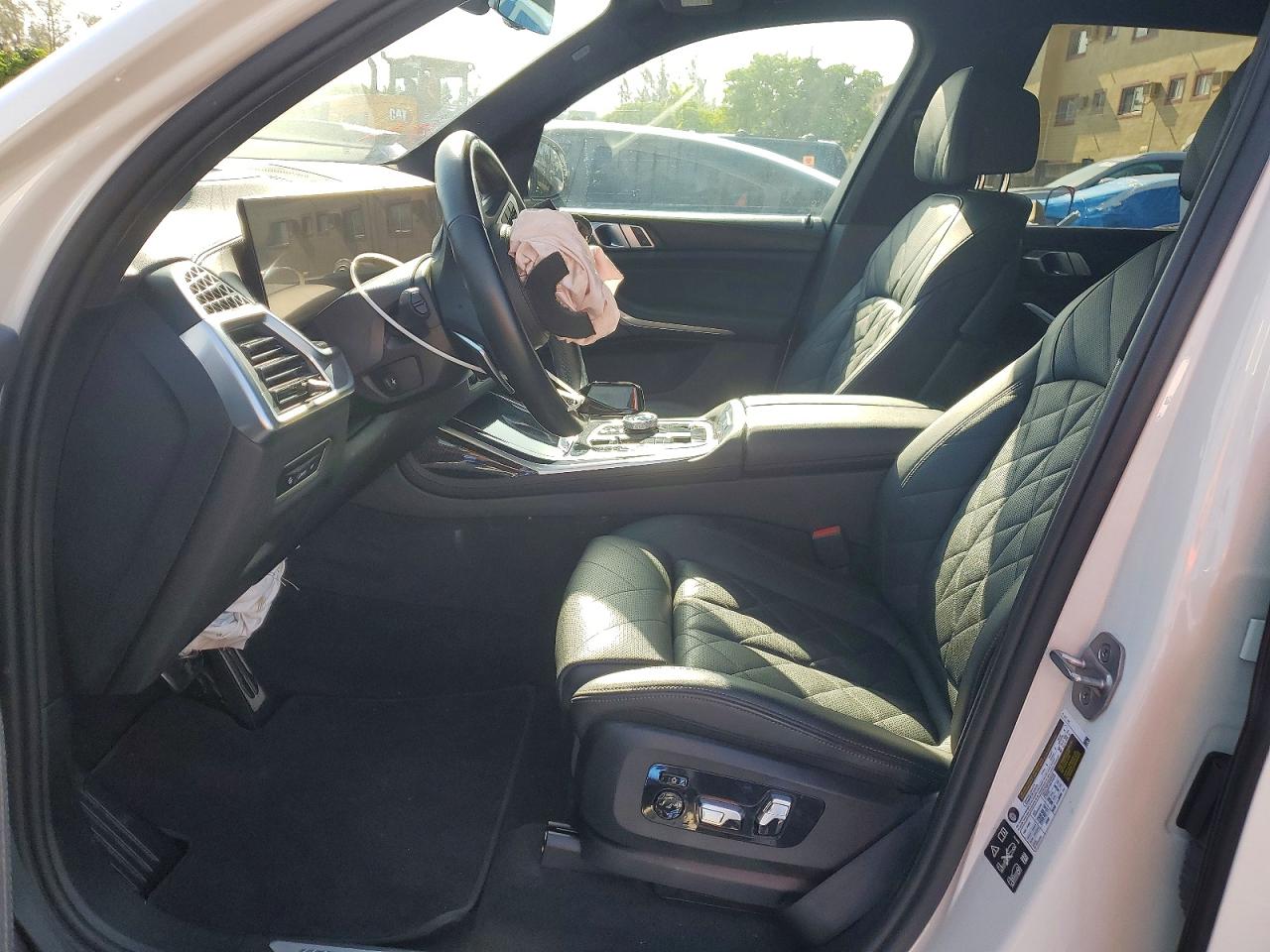 2025 BMW X7 VIN 5UX23EM09S9W48991 COPART salvage auction — Minor Dent/Scratches, CA - CERTIFICATE OF TITLE, sold $44,000 on 2026-07-02 (photo 7)