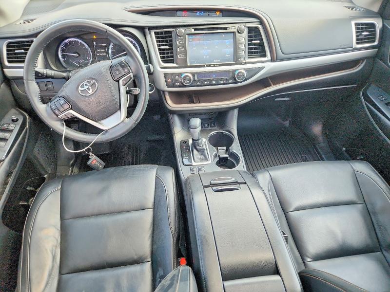 2018 Toyota Highlander VIN 5TDJZRFH2JS543117 COPART salvage auction — REAR END, In - Cert Of Title-Salvage Title, sold $2,500 on 2026-07-31 (photo 8)