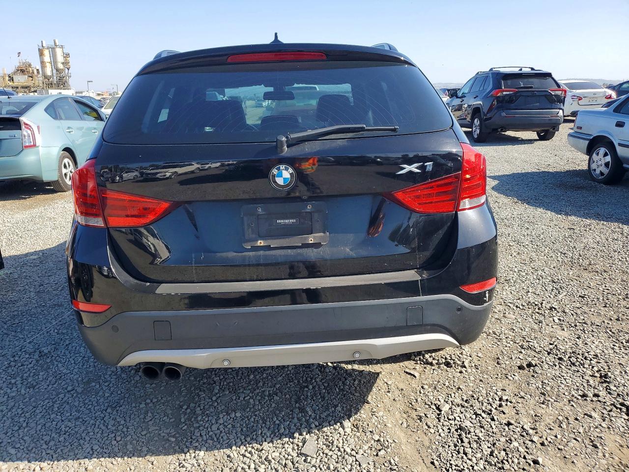 2015 BMW X1 VIN WBAVL1C51FVY37360 COPART salvage auction — Front End, PA - CERT OF TITLE W/SALVAGE HISTOR, sold $1,500 on 2026-07-03 (photo 6)