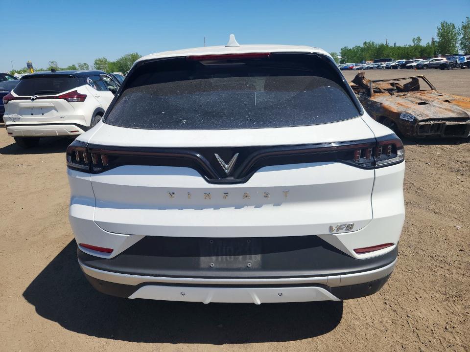 2024 Vinfast Vf8+ VIN RLLV1AEB5RH005671 COPART salvage auction — FRONT END, QC - GRAVEMENT ACCIDENTE, sold $3,800 on 2026-07-07 (photo 6)