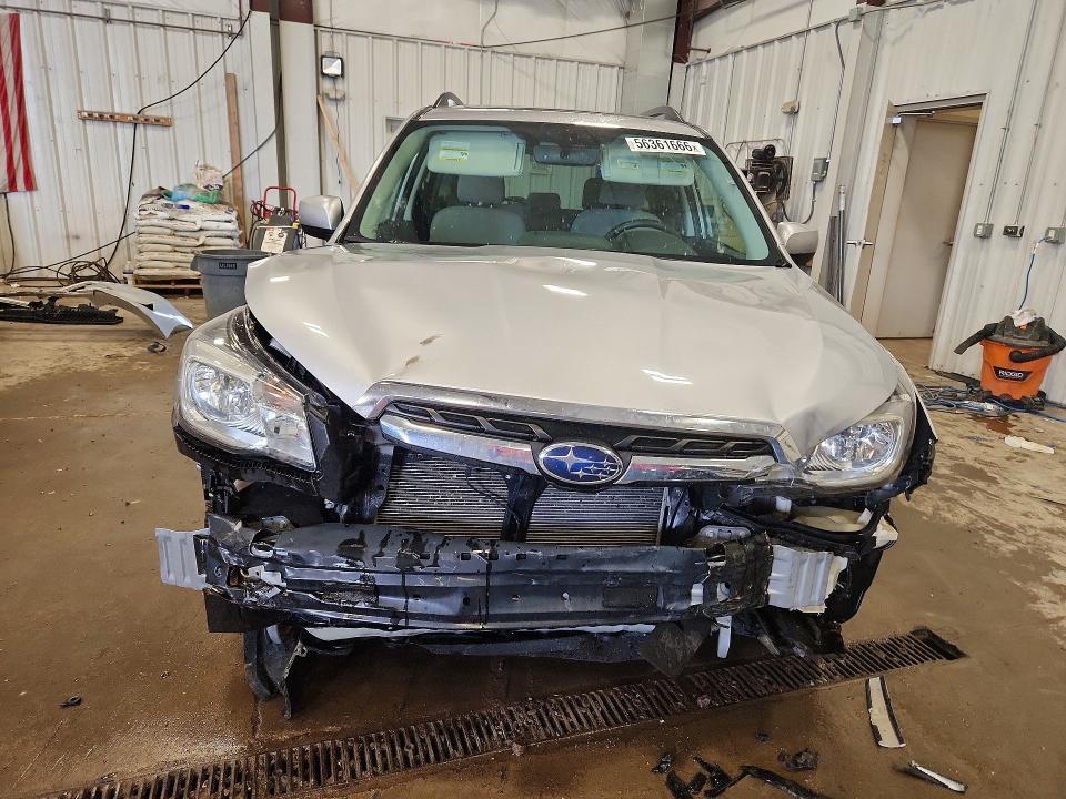 2017 Subaru Forester VIN JF2SJAEC6HH478243 COPART salvage auction — FRONT END, Wi - Certificate Of Title, sold $250 on 2026-08-03 (photo 5)