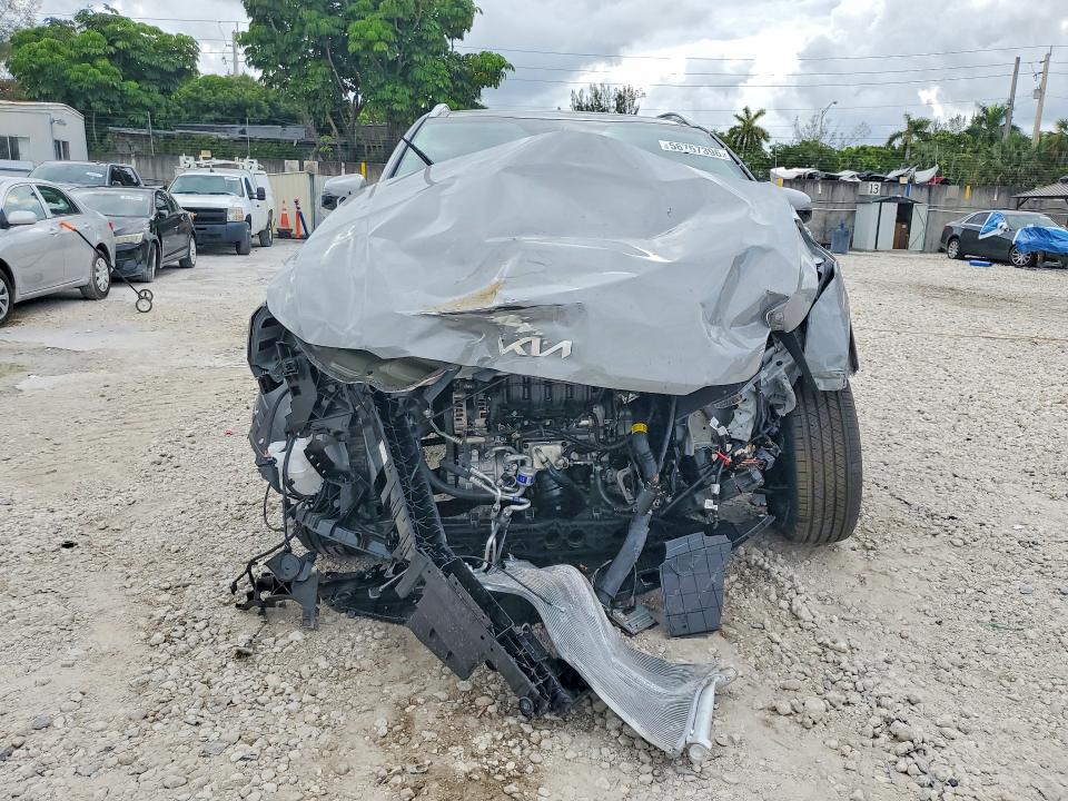 2026 Kia Sorento VIN 5XYRL4JC7TG437863 COPART salvage auction — FRONT END, Fl - Certificate Of Destruction, sold $350 on 2026-07-28 (photo 5)