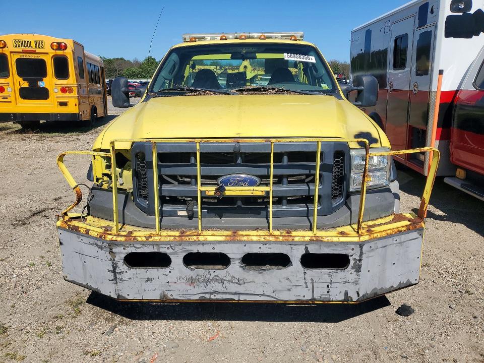 2006 Ford F-550 super duty VIN 1FDAF56PX6EB80017 COPART salvage auction — MINOR DENT/SCRATCHES, Ny - Certificate Of Title, sold $8,500 on 2026-07-27 (photo 5)