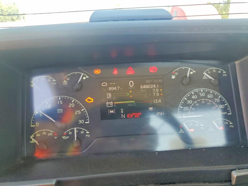 2020 Volvo Vnr VIN 4V4WC9EH8LN243197 COPART salvage auction — NORMAL WEAR, NC - CERTIFICATE OF TITLE (P), sold $8,100 on 2026-07-14 (photo 8)