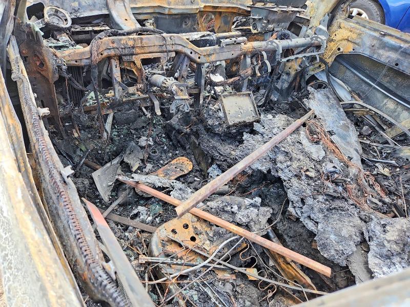 2015 Chrysler 300 VIN 2C3CCAGG2FH899742 COPART salvage auction — BURN, PA - CERTIFICATE OF SALVAGE, sold $275 on 2026-07-02 (photo 8)