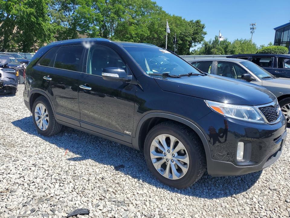 2014 Kia Sorento VIN 5XYKUDA71EG498209 COPART salvage auction — SIDE, Ma - Cert Of Title-Reconstrctd Coll, sold $1,600 on 2026-07-06 (photo 4)