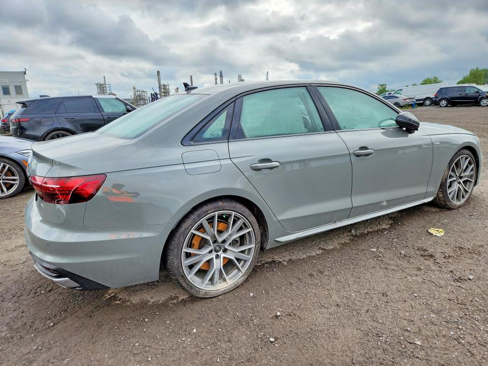 2021 Audi A4 VIN WAUEAAF48MN010445 COPART salvage auction — WATER/FLOOD, Qc - Irrecuperable, sold $6,600 on 2026-07-28 (photo 3)