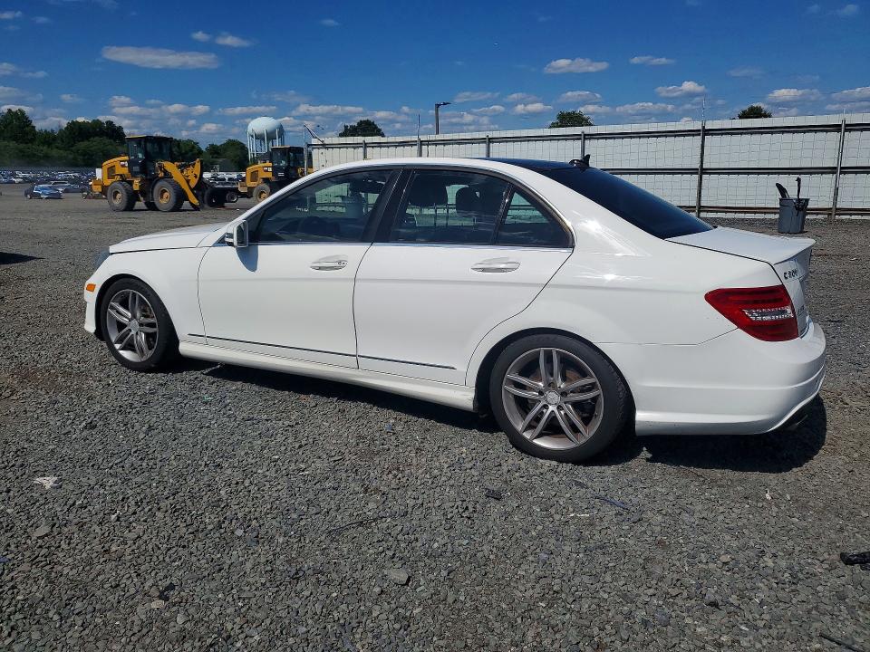 2013 Mercedes-benz C-klasse VIN WDDGF8ABXDR241535 COPART salvage auction — SIDE, Nj - Cert Of Title-Salvage, sold $925 on 2026-07-31 (photo 2)