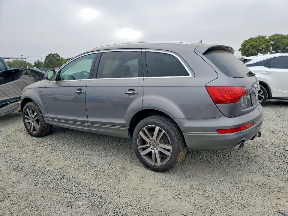 2014 Audi Q7 VIN WA1LMAFEXED003055 COPART salvage auction — MINOR DENT/SCRATCHES, Ca - Dis/Dlr/Exp Only Clean Title, sold $950 on 2026-07-24 (photo 2)