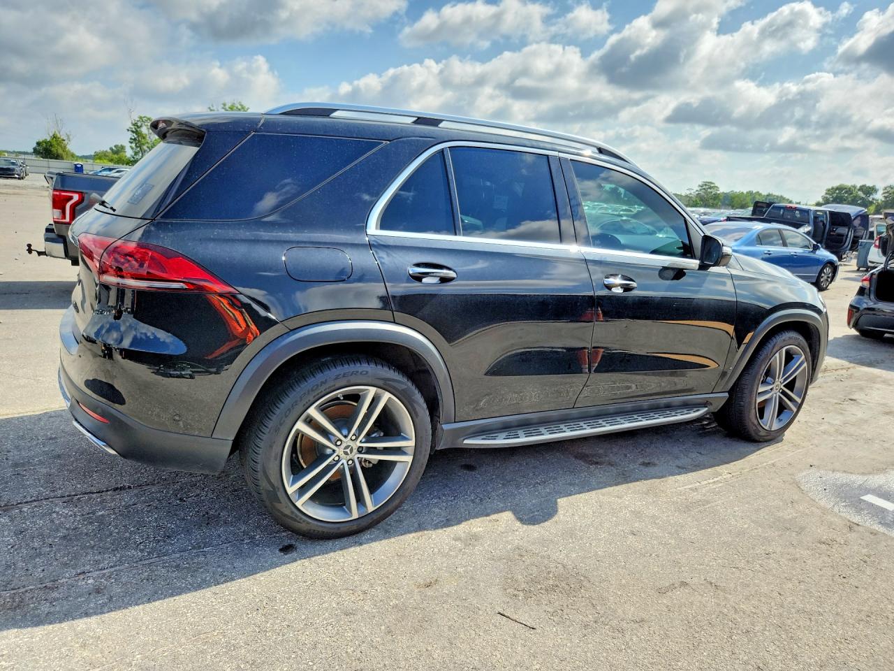 2021 Mercedes-Benz GLE-Class VIN 4JGFB4JE6MA442119 COPART salvage auction — Minor Dent/Scratches, TX - CERTIFICATE OF TITLE (P), sold $12,300 on 2026-07-03 (photo 3)