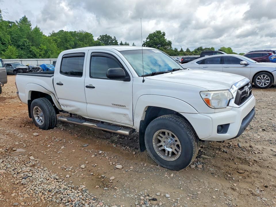 2014 Toyota Tacoma VIN 5TFJX4GN0EX032793 COPART salvage auction — SIDE, Nc - Salvage Certificate Of Title, sold $1,000 on 2026-07-20 (photo 4)