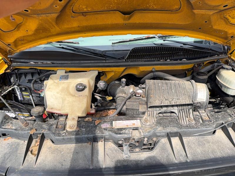 2004 Gmc Savana VIN 1GDGG31V141906479 COPART salvage auction — MINOR DENT/SCRATCHES, Tx - Certificate Of Title (P), sold $625 on 2026-07-02 (photo 7)