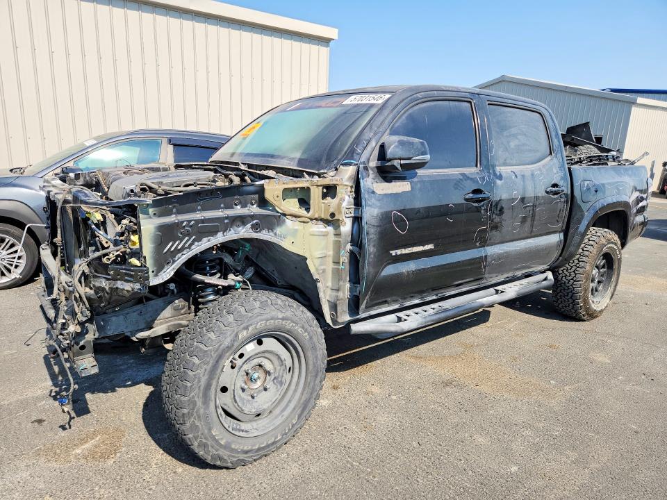 2017 Toyota Tacoma VIN 3TMCZ5AN8HM078304 COPART salvage auction — INTERIOR BURN, Ca - Salvage Certificate, sold $5,900 on 2026-07-09 (photo 1)