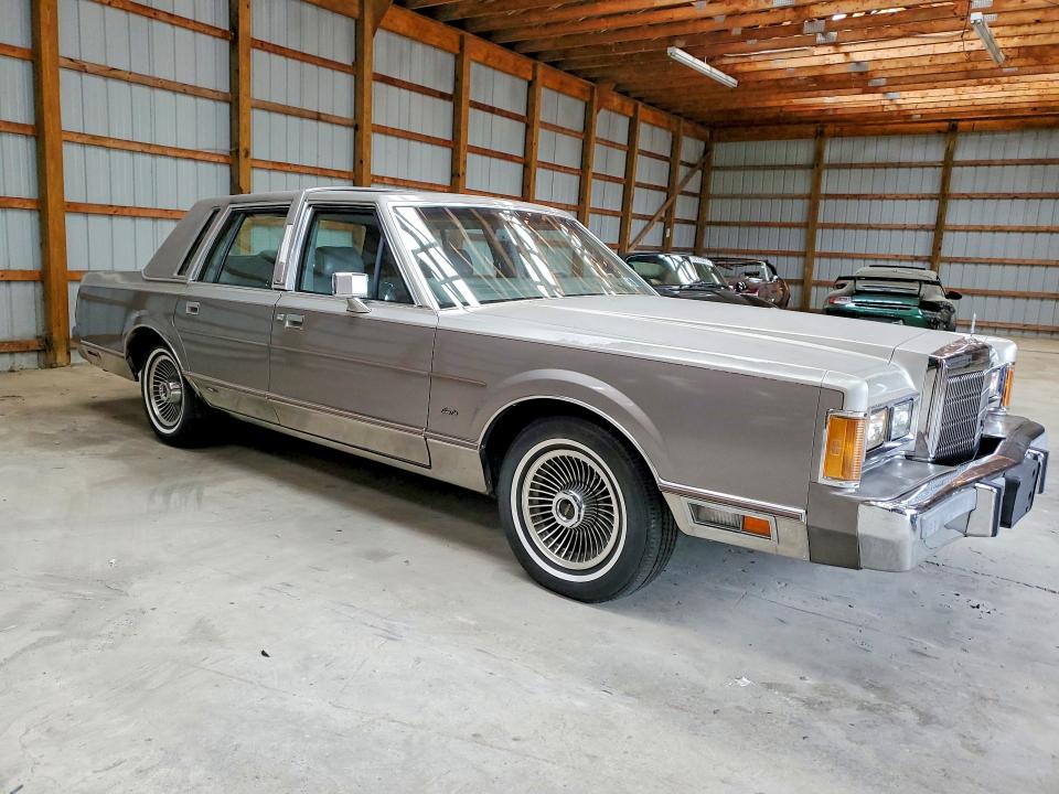 1989 Lincoln TOWN CAR VIN 1LNBM83F7KY627418 COPART salvage auction — BURN, Ny - Mv-907A Salvage Certificate (P), sold $4,400 on 2026-07-28 (photo 4)