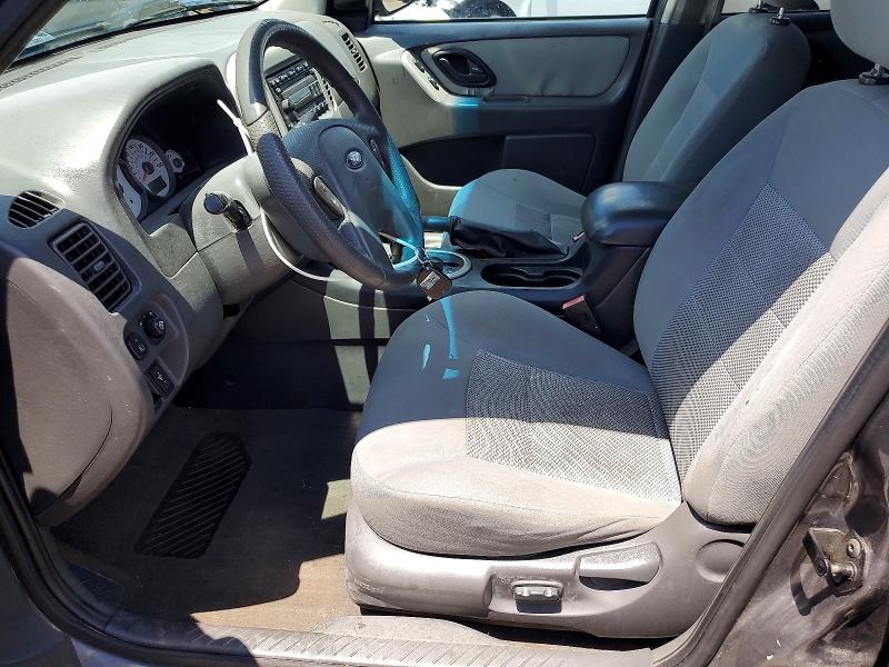 2005 Ford Escape VIN 1FMYU93175KD99593 COPART salvage auction — ENGINE BURN, PA - CERT OF SALV-R=RECONSTRUCTED, sold $400 on 2026-07-02 (photo 7)