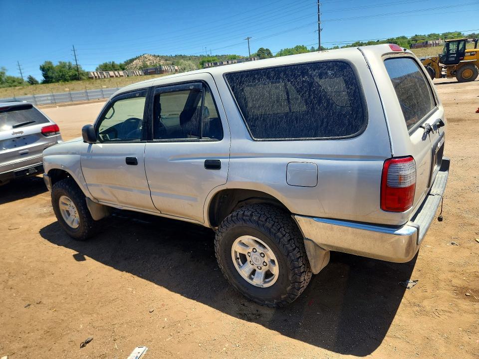 1998 Toyota 4runner VIN JT3GM84R2W0033492 COPART salvage auction — NORMAL WEAR, Sd - Dis/Dlr/Exp Only Salvage Title, sold $625 on 2026-07-06 (photo 2)