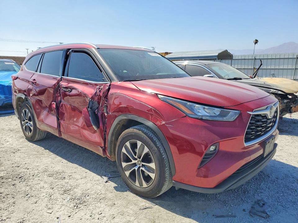 2020 Toyota VIN 5TDHZRAH8LS010603 COPART salvage auction — SIDE, Ca - Salvage Certificate, sold $15,100 on 2026-07-15 (photo 4)