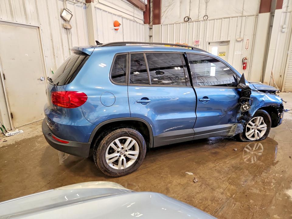 2017 Volkswagen Tiguan VIN WVGBV7AX3HK023718 COPART salvage auction — FRONT END, Wi - Junked Vehicle Bill Of Sale, sold $875 on 2026-07-20 (photo 3)