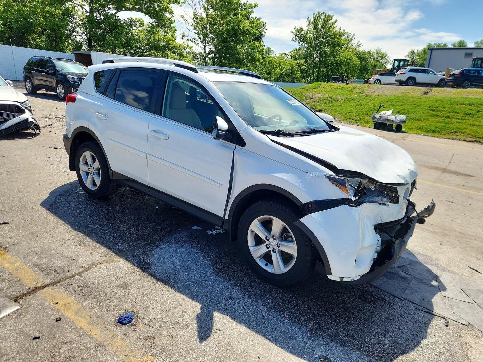 2014 Toyota Rav 4 VIN JTMRFREV7ED087555 COPART salvage auction — FRONT END, Il - Salvage Certificate, sold $4,450 on 2026-07-17 (photo 4)