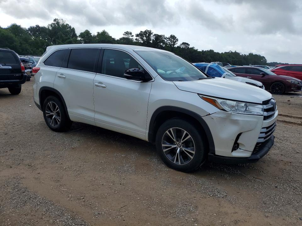 2017 Toyota Highlander VIN 5TDZZRFH6HS231640 COPART salvage auction — SIDE, Ms - Certificate Of Title (P), sold $10,200 on 2026-07-28 (photo 4)