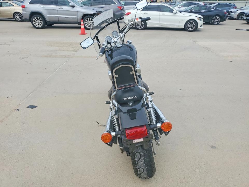2001 Honda Vf750 VIN JH2RC43041M700378 COPART salvage auction — NORMAL WEAR, Tx - Certificate Of Title, sold $875 on 2026-07-27 (photo 4)