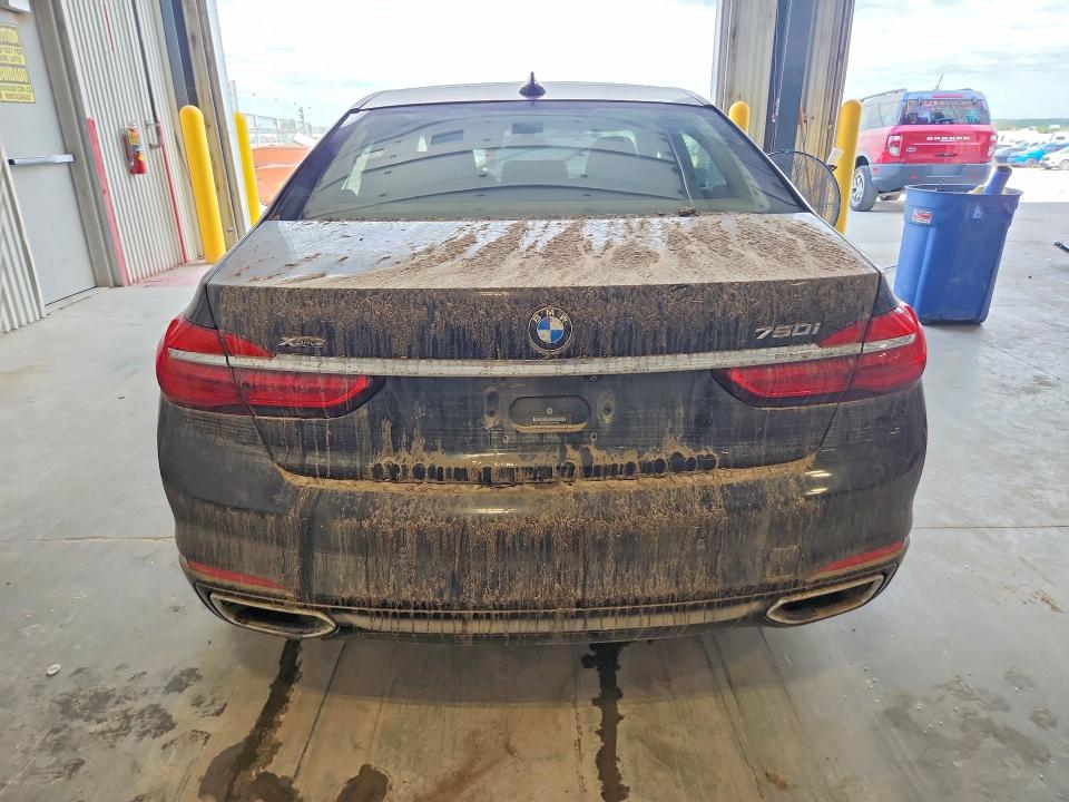 2016 BMW 7er VIN WBA7F2C51GG419523 COPART salvage auction — WATER/FLOOD, Ne - Cert Of Title-Salvage, sold $2,100 on 2026-08-18 (photo 6)
