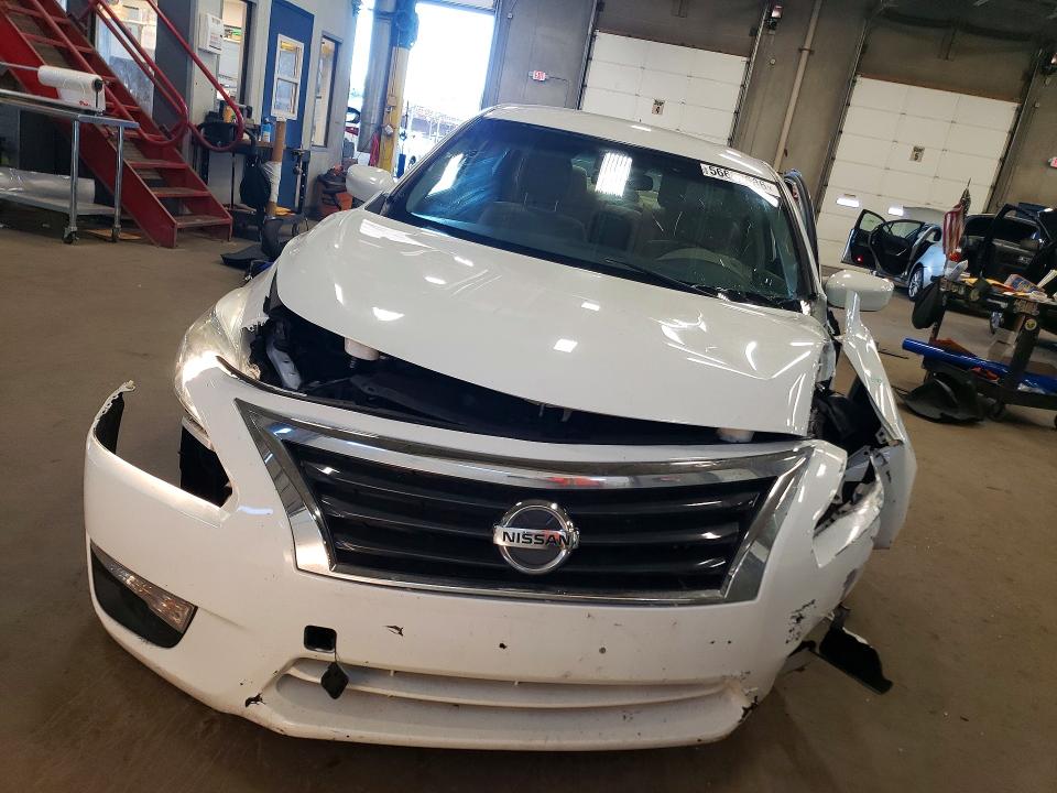 2015 Nissan Altima VIN 1N4AL3APXFC275655 COPART salvage auction — FRONT END, Mn - Cert Of Title-Salvage, sold $500 on 2026-07-30 (photo 5)