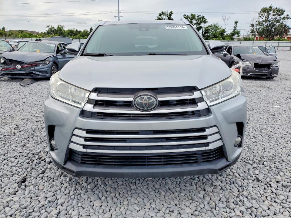 2019 Toyota VIN 5TDKZRFHXKS558308 COPART salvage auction — SIDE, FL - CERT OF TITLE SLVG REBUILDABLE, sold $350 on 2026-07-24 (photo 5)