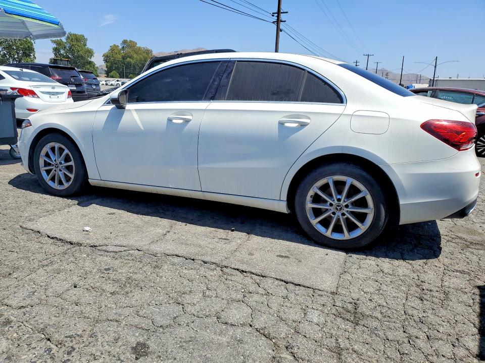 2019 Mercedes-benz A-klasse VIN WDD3G4FB6KW019697 COPART salvage auction — MINOR DENT/SCRATCHES, Ca - Dis/Dlr/Exp Only Clean Title, sold $7,100 on 2026-07-30 (photo 2)