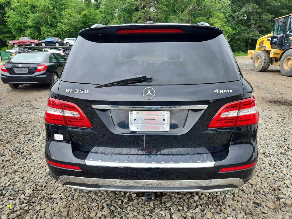 2015 Mercedes-benz VIN 4JGDA5HB8FA562955 COPART salvage auction — NORMAL WEAR, Me - Certificate Of Title, sold $1,100 on 2026-07-09 (photo 6)