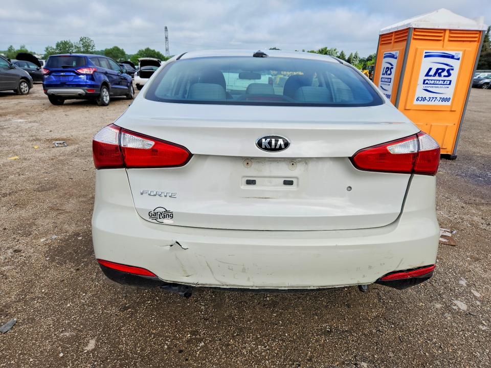 2015 Kia Forte VIN KNAFK4A68F5314891 COPART salvage auction — REAR END, Il - Salvage Certificate, sold $1,650 on 2026-07-16 (photo 6)