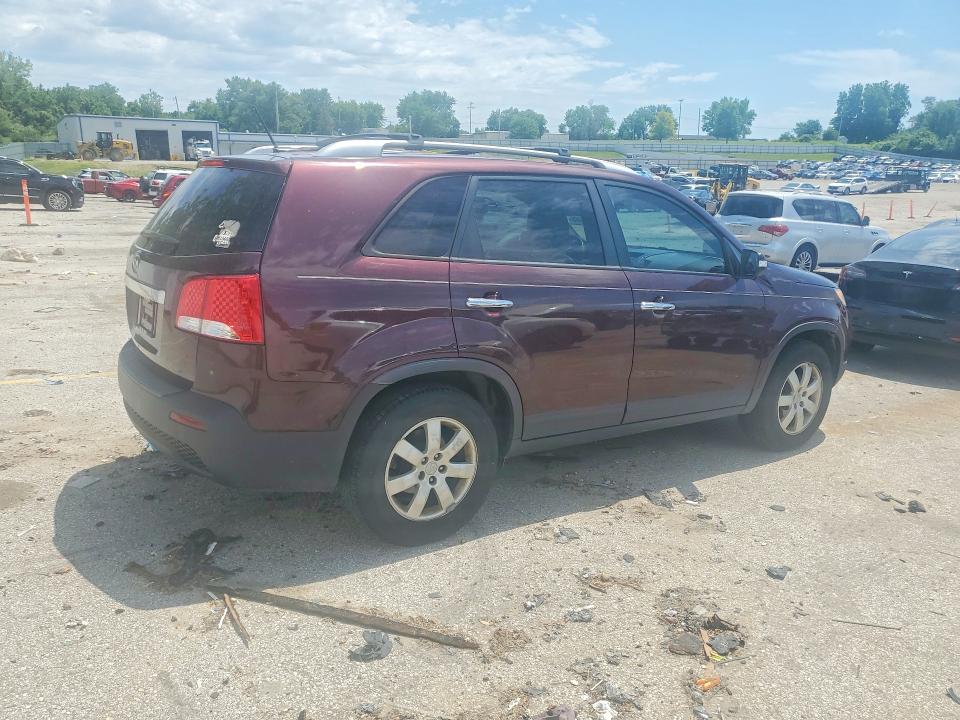 2013 Kia Sorento VIN 5XYKT4A25DG325329 COPART salvage auction — FRONT END, Mo - Certificate Of Title, sold $875 on 2026-07-10 (photo 3)