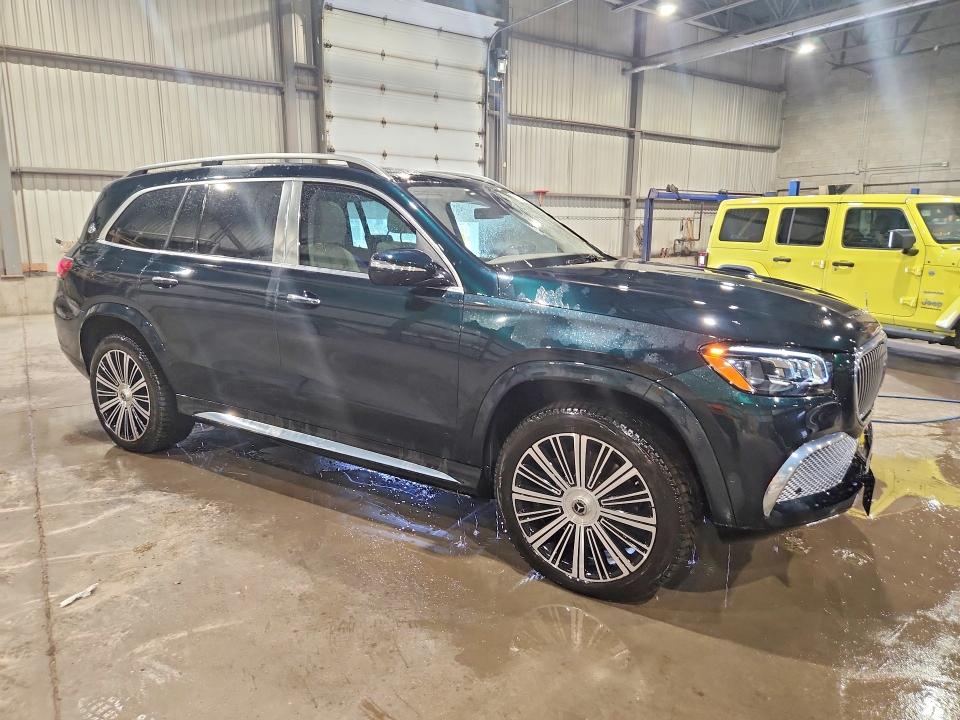 2023 Mercedes-benz Maybach VIN 4JGFF8HB9PA889751 COPART salvage auction — VANDALISM, ON - PERMIT NO BRAND - UNFIT, sold $69,500 on 2026-07-28 (photo 4)