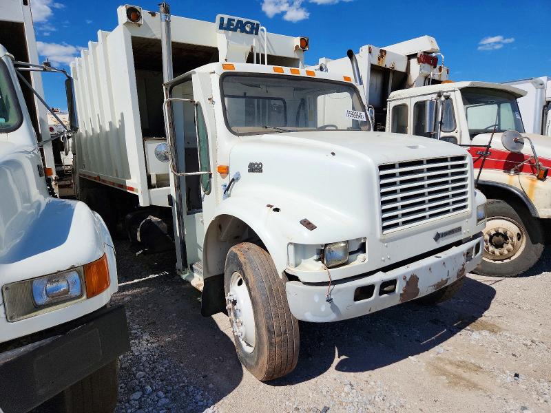 1998 International 4000 series VIN 1HTSDAARXWH545216 — COPART salvage auction photo