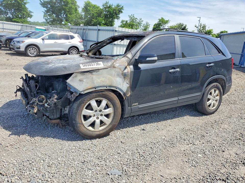 2013 Kia Sorento VIN 5XYKTCA6XDG411457 COPART salvage auction — BURN, PA - CERTIFICATE OF SALVAGE, sold $400 on 2026-07-15 (photo 1)
