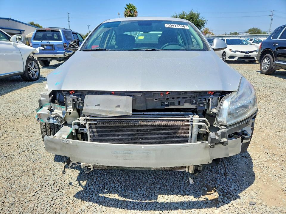 2011 Buick Regal VIN W04GR5EC6B1008423 COPART salvage auction — FRONT END, CA - SALVAGE CERTIFICATE, sold $600 on 2026-07-17 (photo 5)