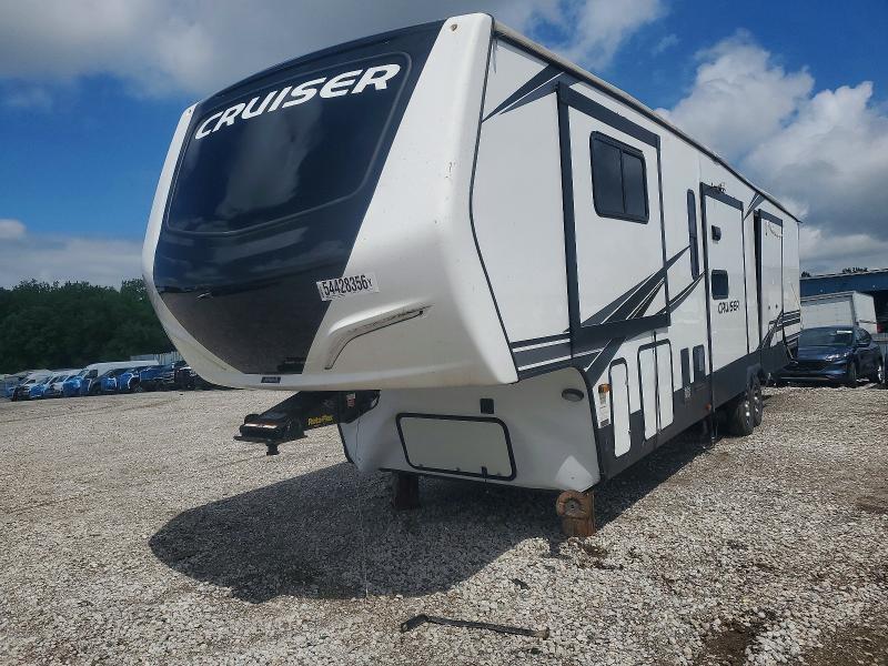 2021 Cruiser Trailers VIN 4YDF38422M9320723 COPART salvage auction — ALL OVER, IA - CERTIFICATE OF TITLE, sold $4,750 on 2026-07-07 (photo 2)